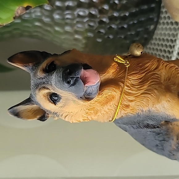 Dog and puppies figurines - Picture 2 of 4